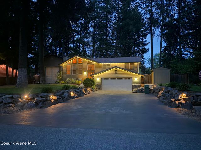 11982 N Emerald Dr, Hayden, ID 83835