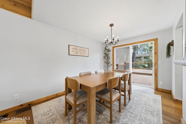 11982 N Emerald Dr, Hayden, ID 83835