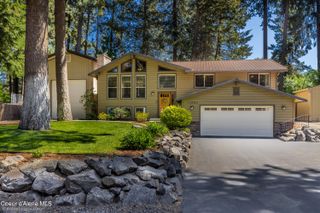 11982 N Emerald Dr, Hayden, ID 83835