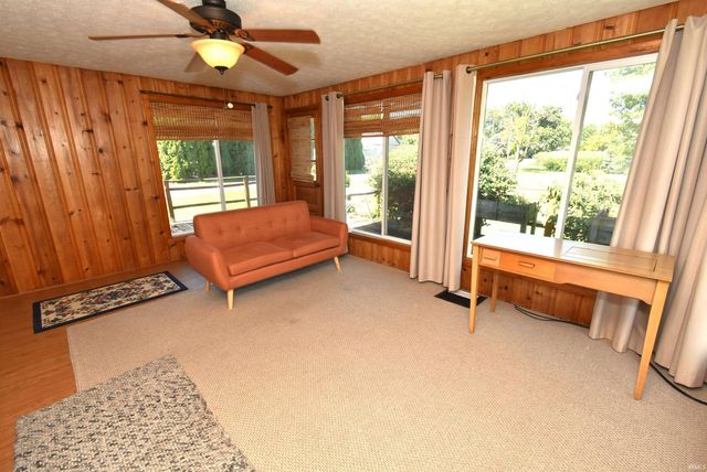 402 N Old US Highway 41 Highway, Boswell, IN 47921