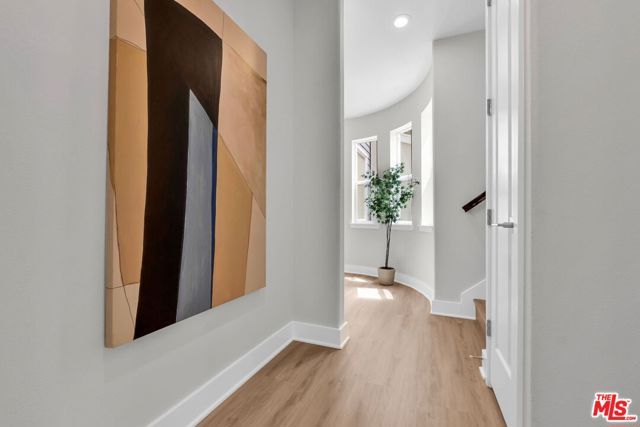 6020 Celedon 4, Los Angeles, CA 90094