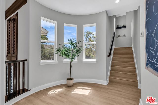 6020 Celedon 4, Los Angeles, CA 90094