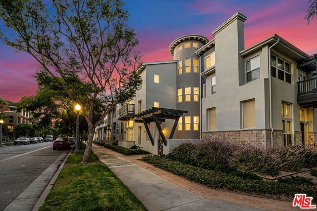 6020 Celedon 4, Los Angeles, CA 90094