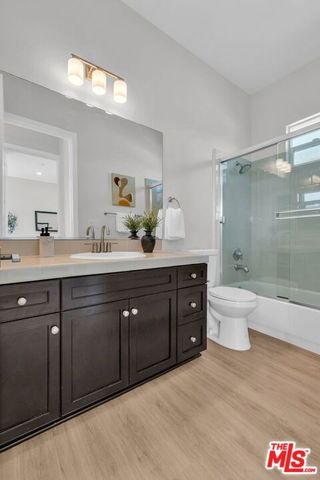 6020 Celedon 4, Los Angeles, CA 90094