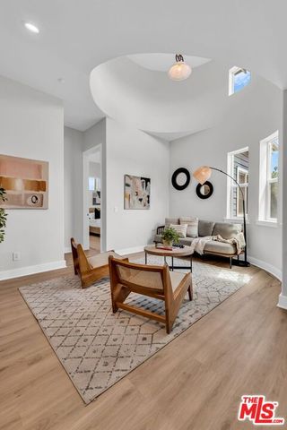 6020 Celedon 4, Los Angeles, CA 90094