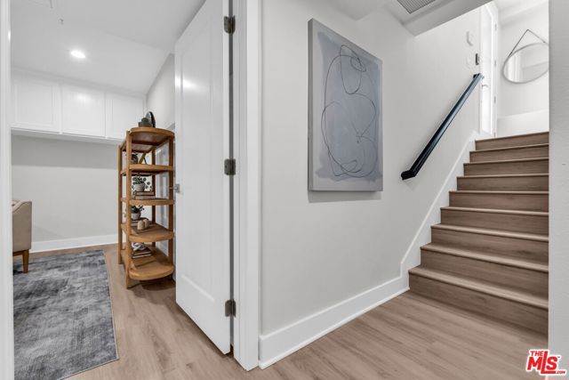 6020 Celedon 4, Los Angeles, CA 90094