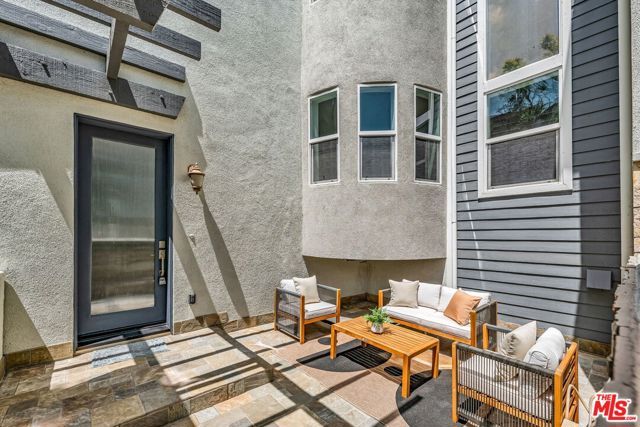 6020 Celedon 4, Los Angeles, CA 90094