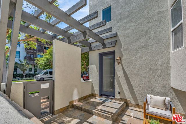 6020 Celedon 4, Los Angeles, CA 90094