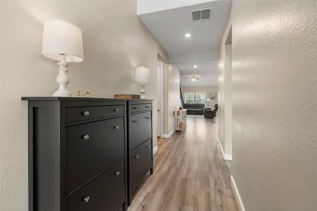 2157 Woodland Pine Drive, Conroe, TX 77384