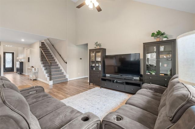 2157 Woodland Pine Drive, Conroe, TX 77384