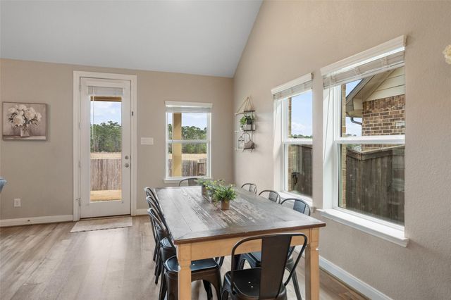 2157 Woodland Pine Drive, Conroe, TX 77384