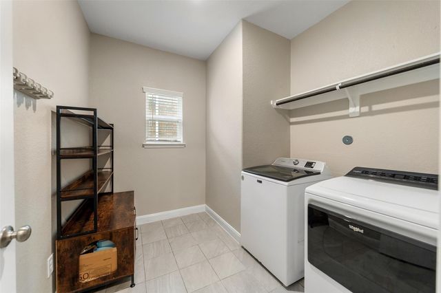 2157 Woodland Pine Drive, Conroe, TX 77384