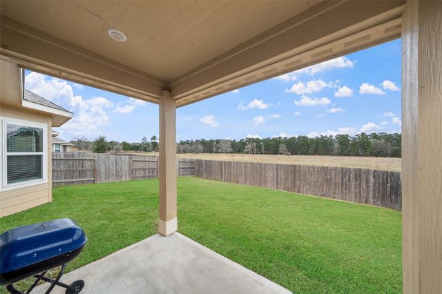 2157 Woodland Pine Drive, Conroe, TX 77384