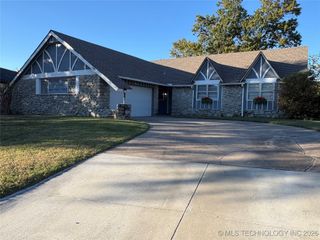 9445 E 39th Place, Tulsa, OK 74145