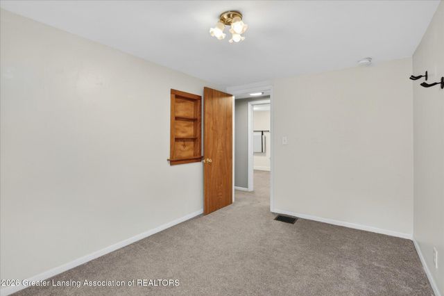 1728 Davis Avenue, Lansing, MI 48910