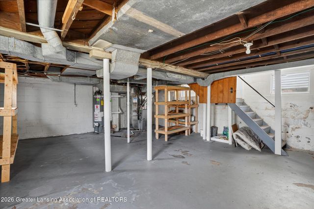 1728 Davis Avenue, Lansing, MI 48910