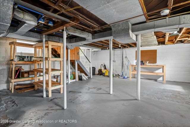 1728 Davis Avenue, Lansing, MI 48910