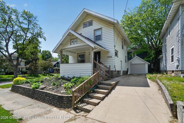 1728 Davis Avenue, Lansing, MI 48910