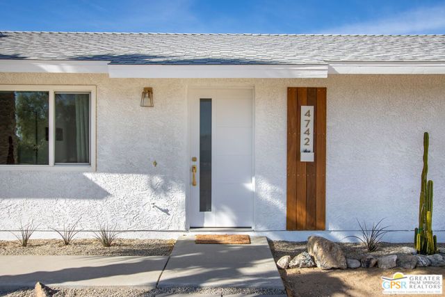 4742 Avenida La Flora Desierta, Joshua Tree, CA 92252