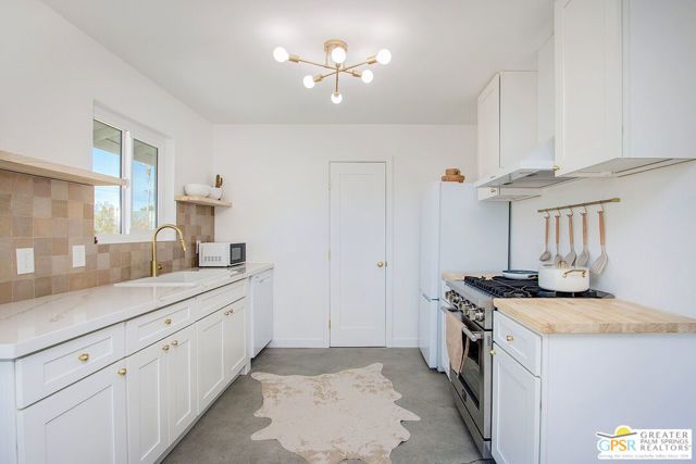 4742 Avenida La Flora Desierta, Joshua Tree, CA 92252