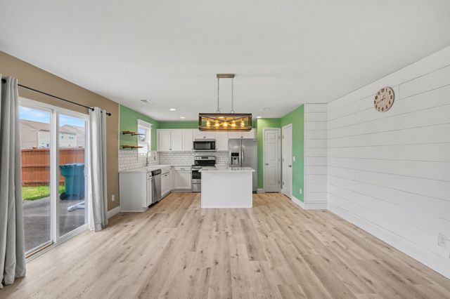 1415 Old Stone Rd, Lebanon, TN 37087