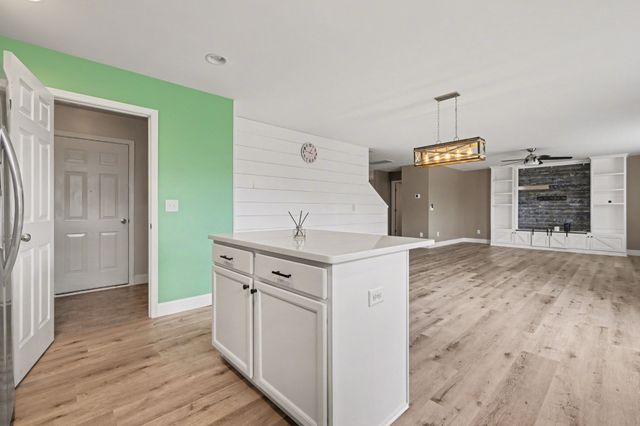 1415 Old Stone Rd, Lebanon, TN 37087