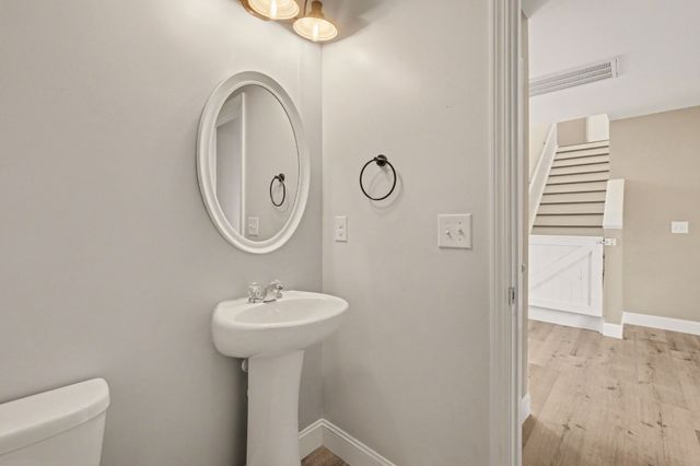 1415 Old Stone Rd, Lebanon, TN 37087