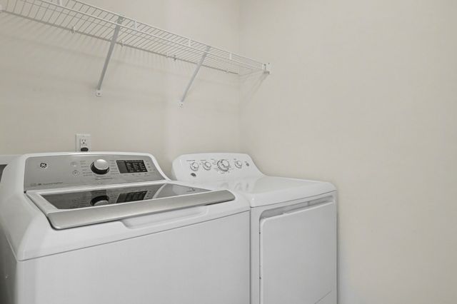 1415 Old Stone Rd, Lebanon, TN 37087