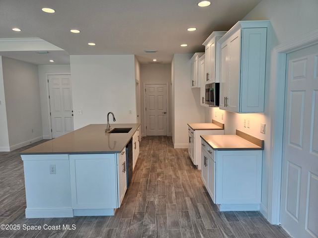 431 Falls Church Street SW, Palm Bay, FL 32908