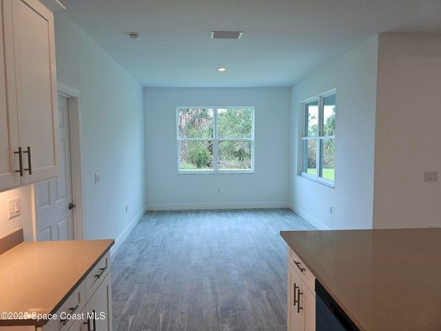 431 Falls Church Street SW, Palm Bay, FL 32908