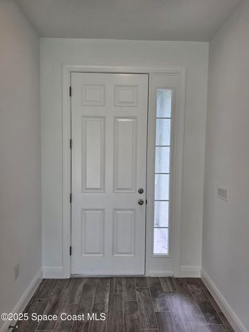 431 Falls Church Street SW, Palm Bay, FL 32908