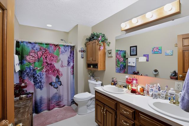 8044 S County Road 0, Clayton, IN 46118