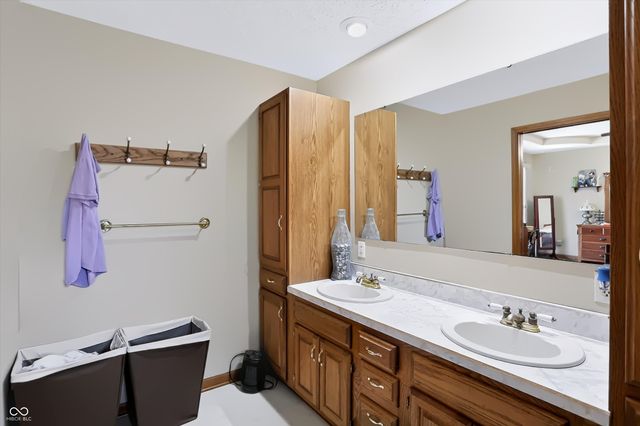 8044 S County Road 0, Clayton, IN 46118