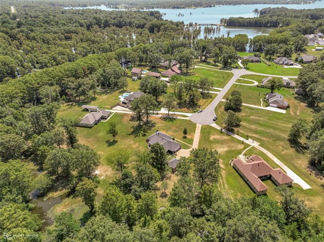 3746 Mallard Bay Circle, Shreveport, LA 71107