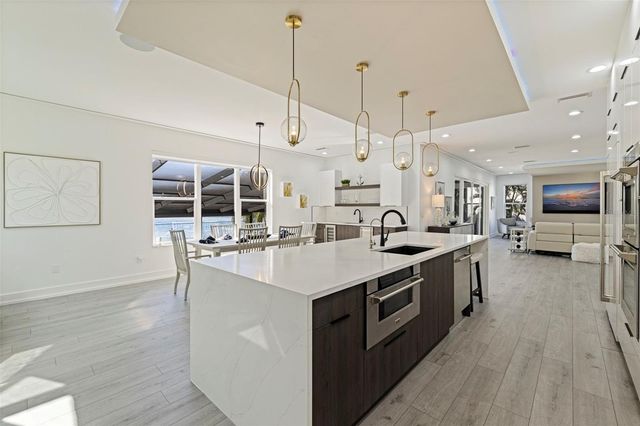 3830 SHORE ACRES BOULEVARD NE, St Petersburg, FL 33703