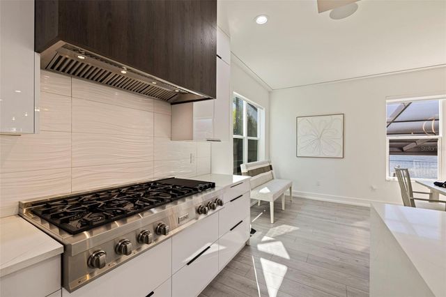 3830 SHORE ACRES BOULEVARD NE, St Petersburg, FL 33703