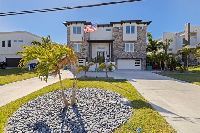 3830 SHORE ACRES BOULEVARD NE, St Petersburg, FL 33703