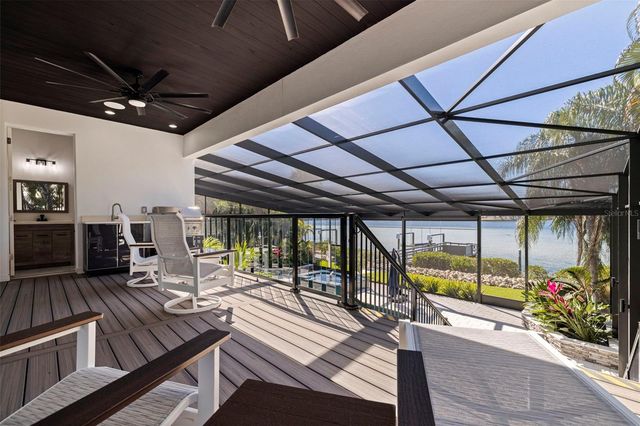 3830 SHORE ACRES BOULEVARD NE, St Petersburg, FL 33703