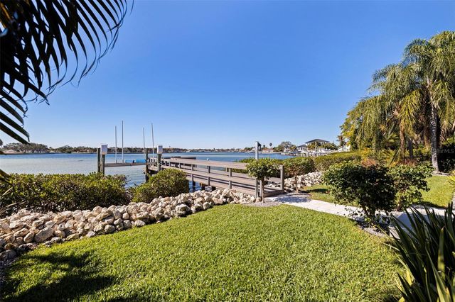 3830 SHORE ACRES BOULEVARD NE, St Petersburg, FL 33703