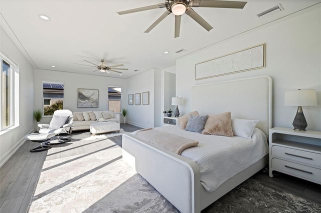 3830 SHORE ACRES BOULEVARD NE, St Petersburg, FL 33703