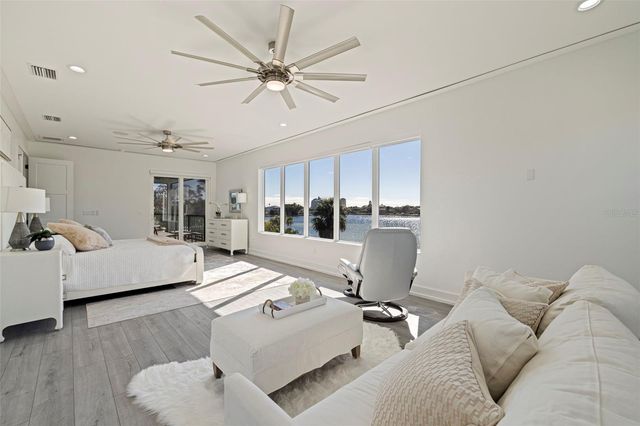 3830 SHORE ACRES BOULEVARD NE, St Petersburg, FL 33703