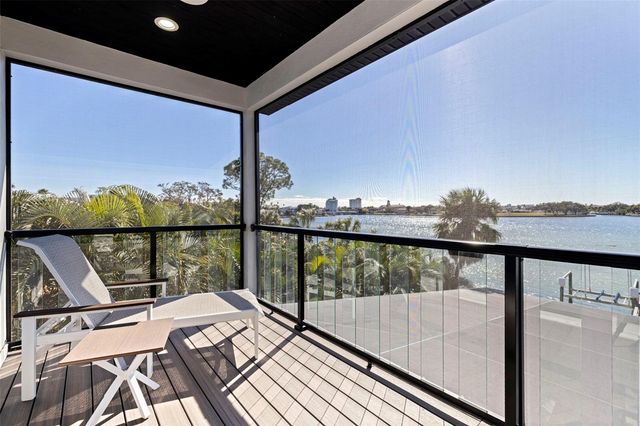 3830 SHORE ACRES BOULEVARD NE, St Petersburg, FL 33703