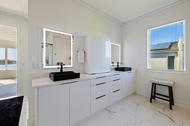 3830 SHORE ACRES BOULEVARD NE, St Petersburg, FL 33703