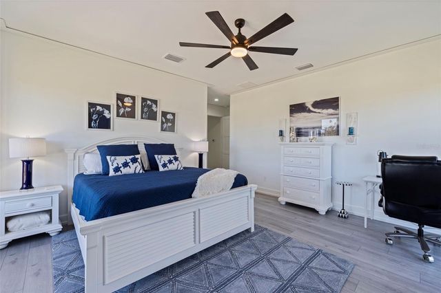 3830 SHORE ACRES BOULEVARD NE, St Petersburg, FL 33703