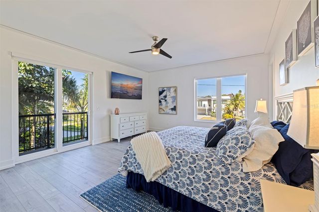 3830 SHORE ACRES BOULEVARD NE, St Petersburg, FL 33703