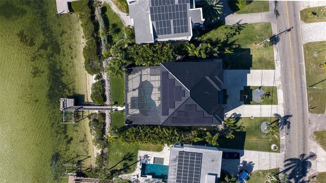 3830 SHORE ACRES BOULEVARD NE, St Petersburg, FL 33703