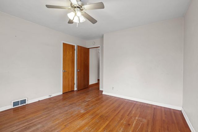752 Orange Avenue E, Saint Paul, MN 55106