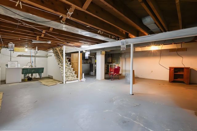 752 Orange Avenue E, Saint Paul, MN 55106