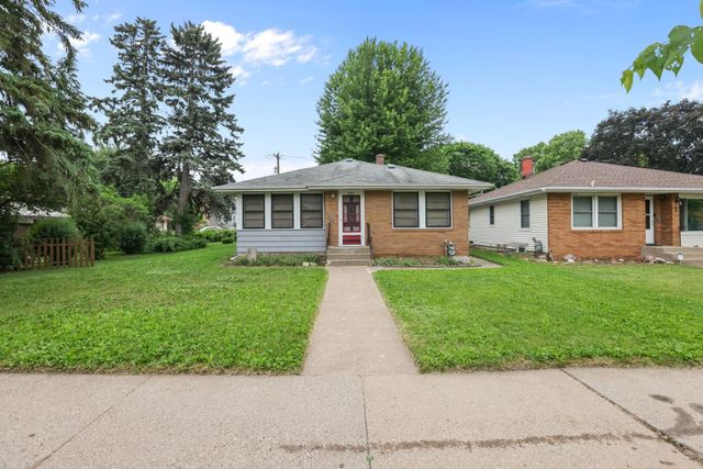 752 Orange Avenue E, Saint Paul, MN 55106