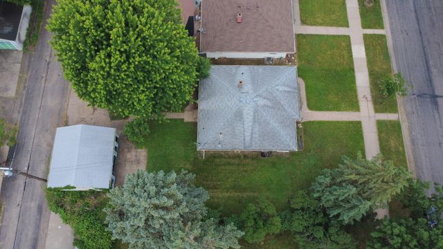 752 Orange Avenue E, Saint Paul, MN 55106